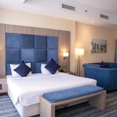 דוחה The Castle Premium Hotel מראה חיצוני תמונה