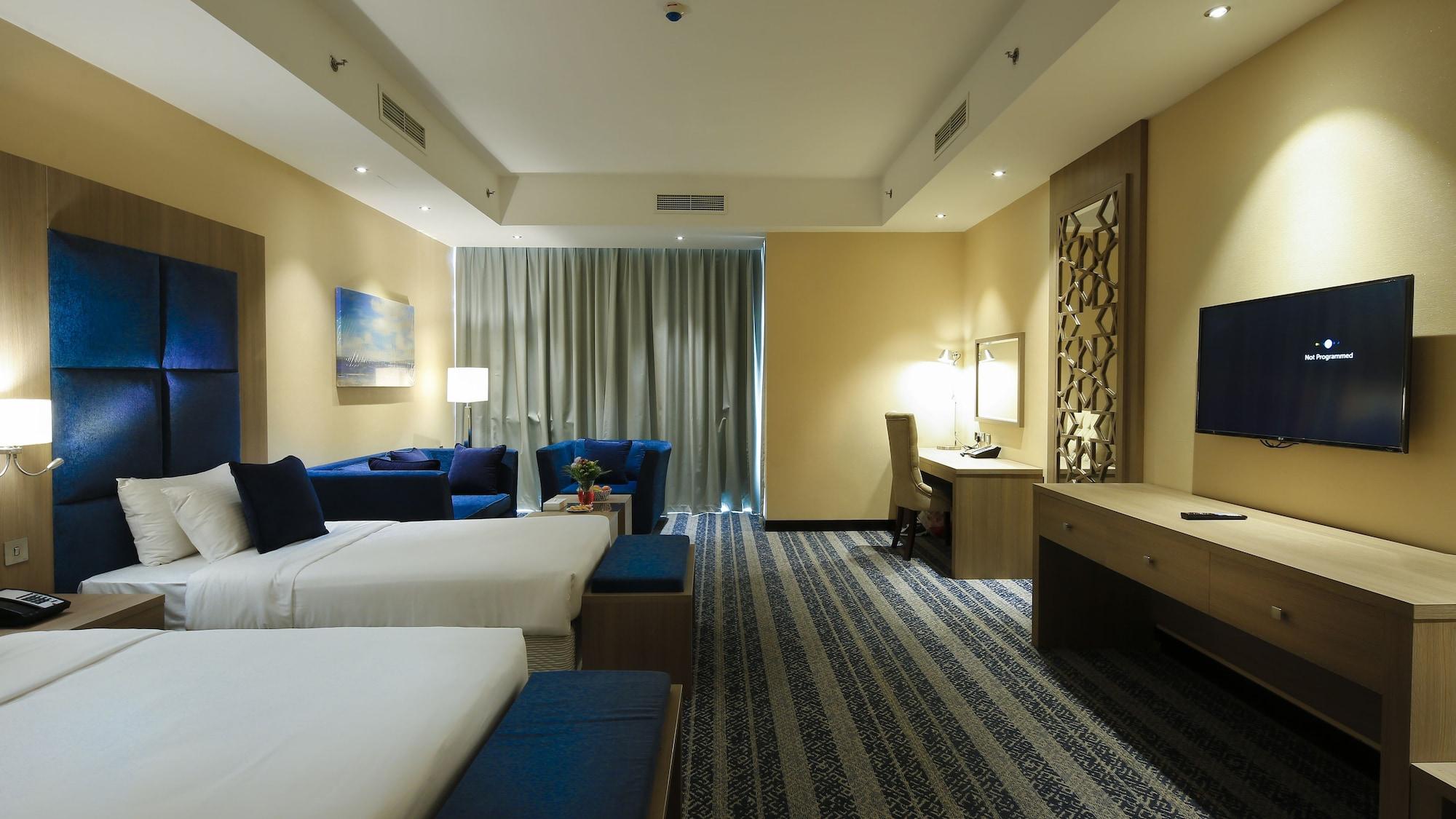 דוחה The Castle Premium Hotel מראה חיצוני תמונה
