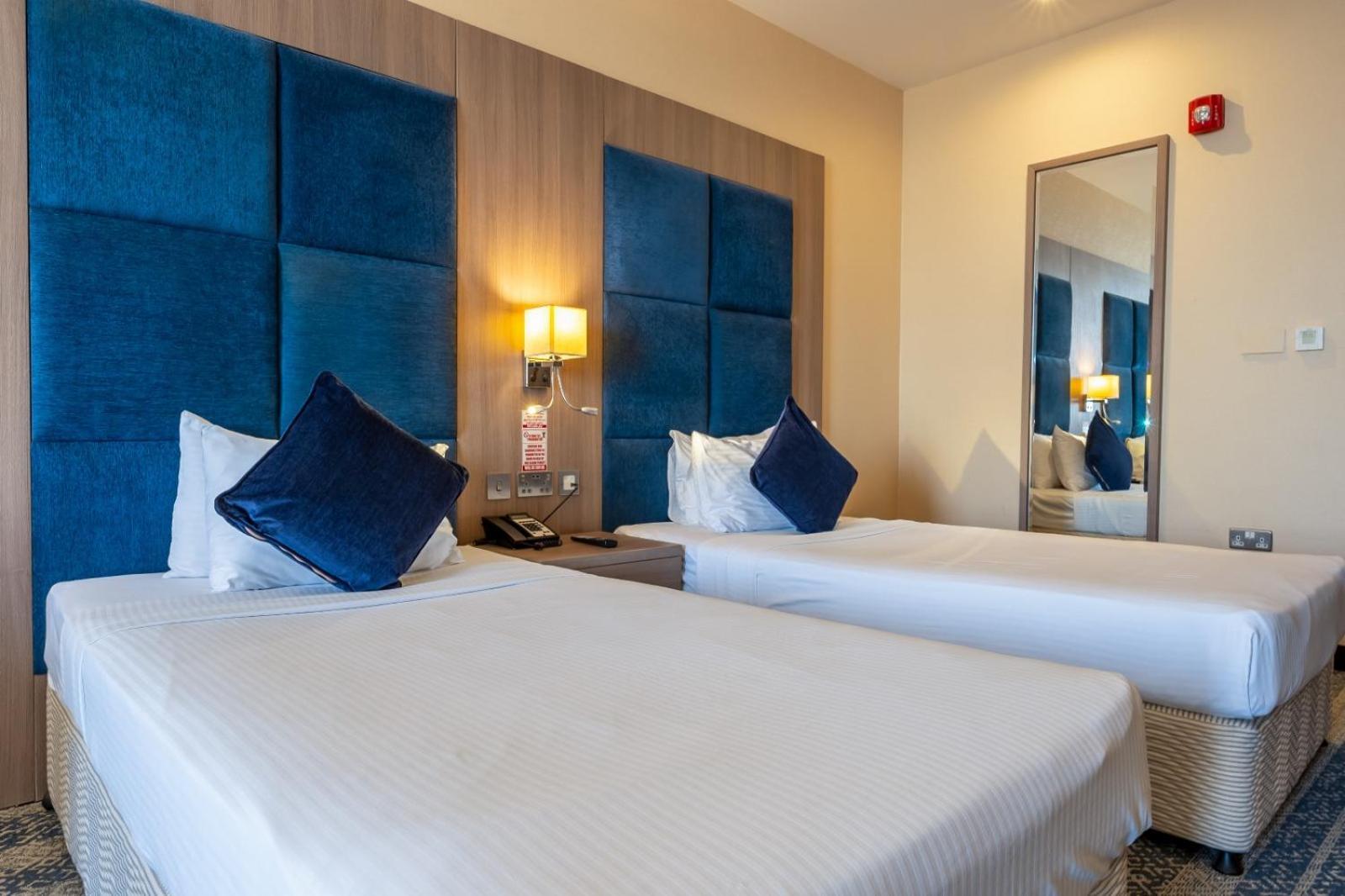 דוחה The Castle Premium Hotel מראה חיצוני תמונה