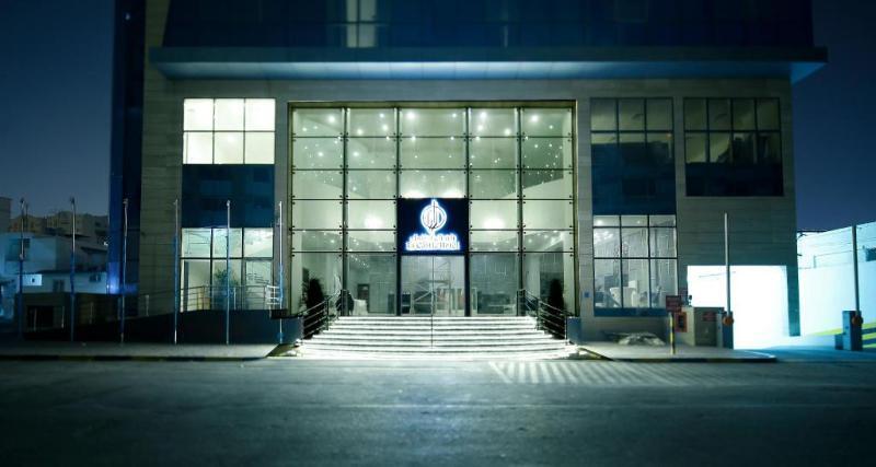 דוחה The Castle Premium Hotel מראה חיצוני תמונה