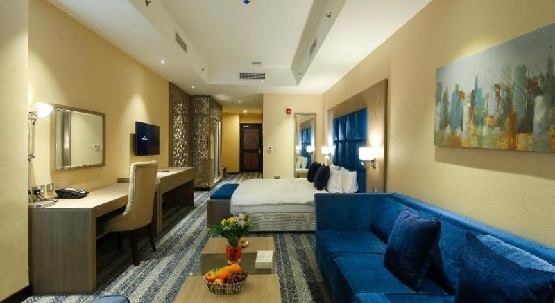 דוחה The Castle Premium Hotel מראה חיצוני תמונה